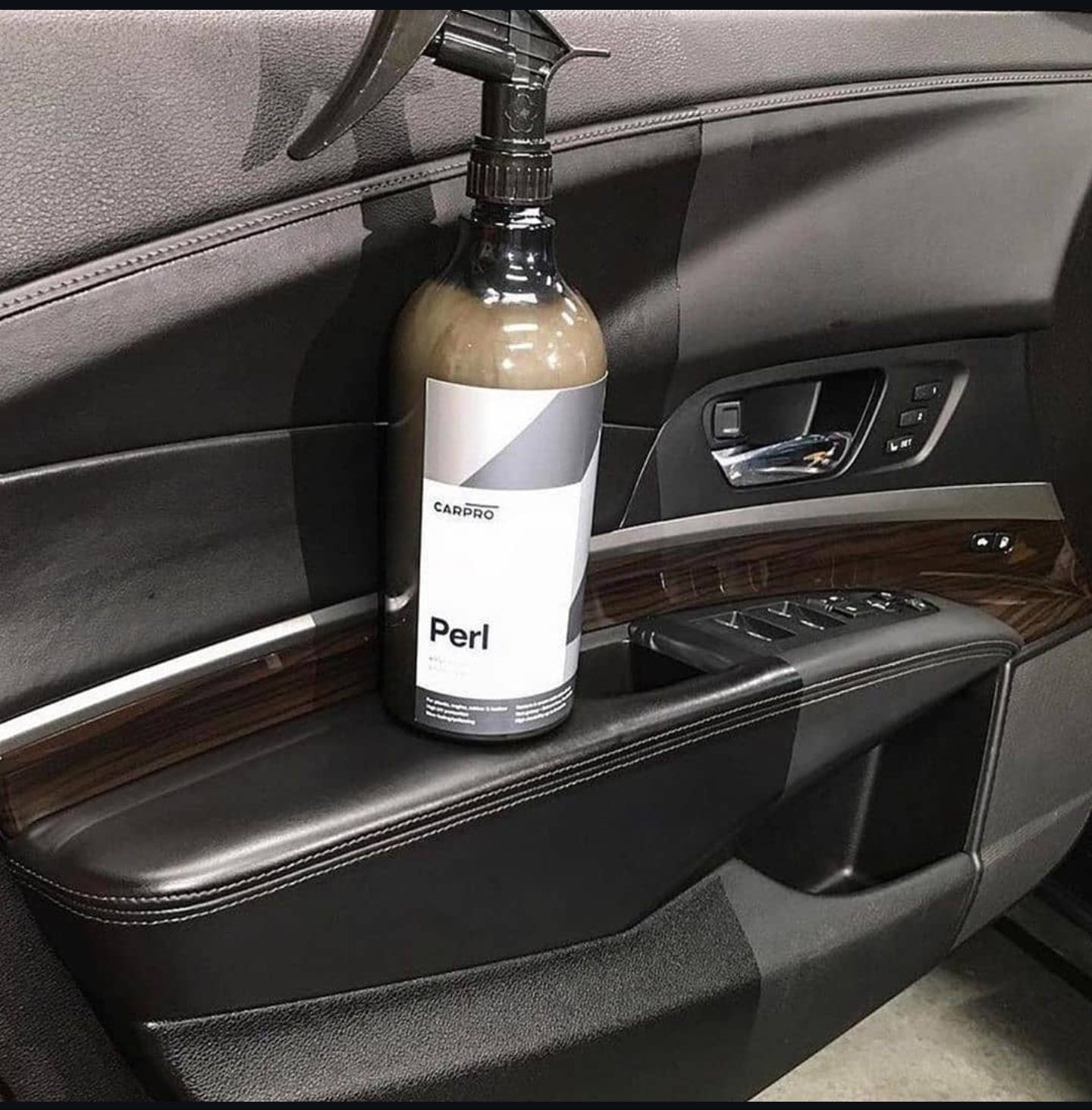 CarPro PERL – Protetor de Plásticos, Borrachas e Pneus