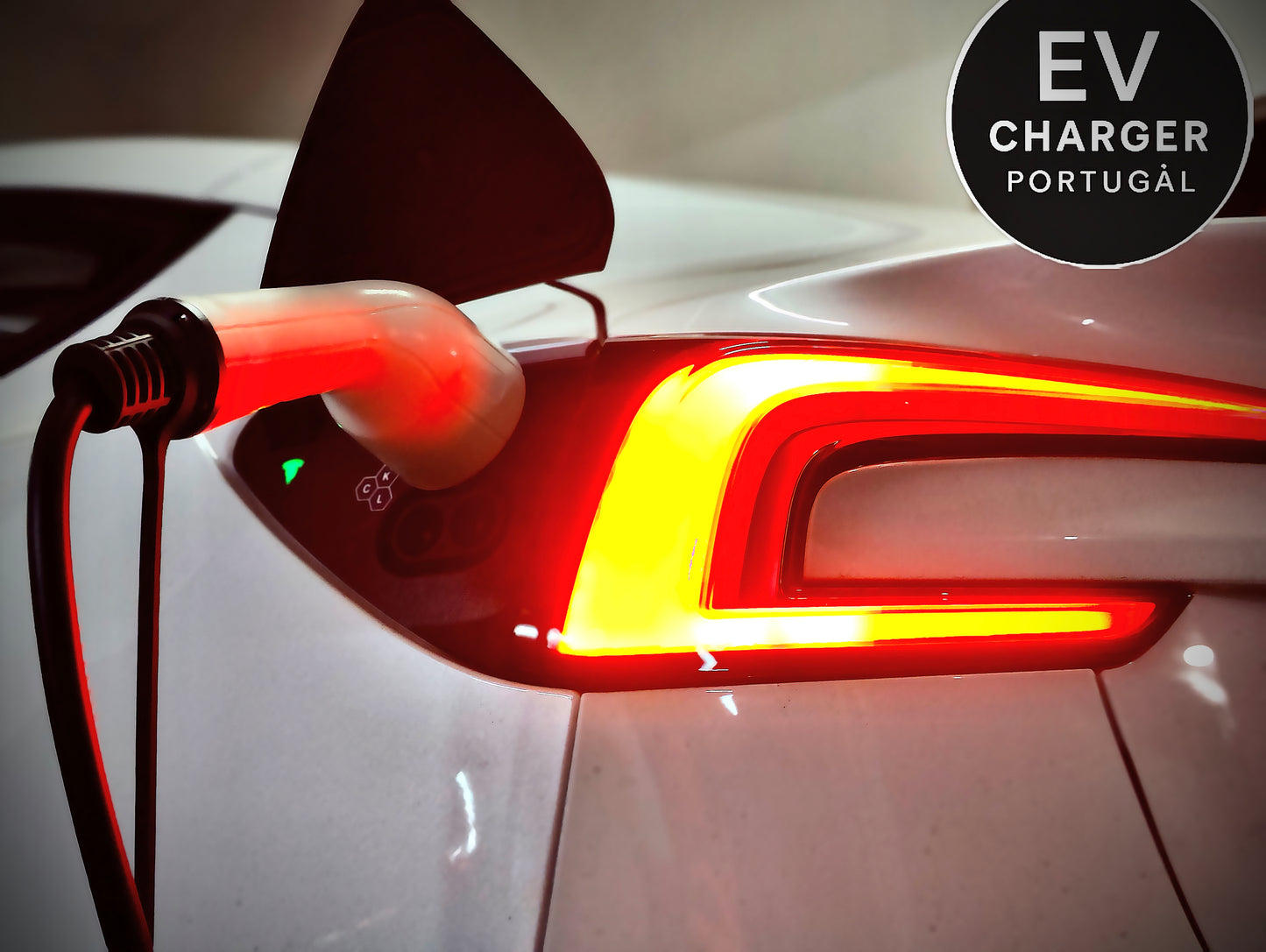 Portable EV Charger Type 2 – 16A, 3.7kW | The Portable Charger Your Electric Car Deserves - More Power. More Practical. More Autonomy.